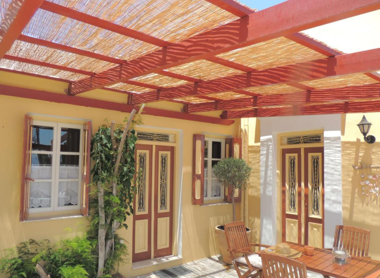 Aloustina'S House Simi Exterior foto